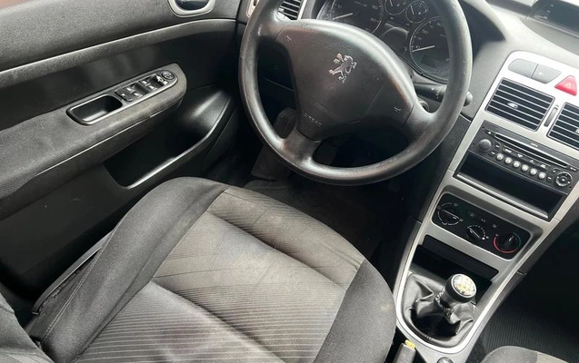 imagem-https://www.socarrao.com.br/sc-vehicle-images-prod/4098408/1791298204008-8492533_8_B_dee0bf5bda.jpeg