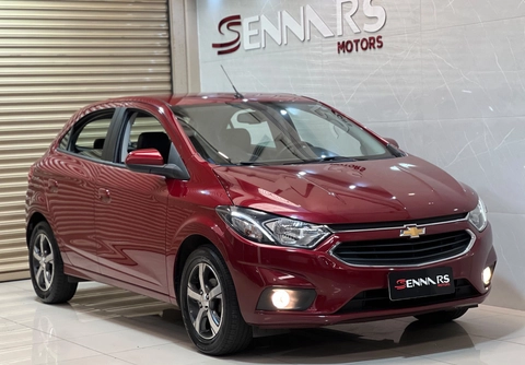 Chevrolet Onix 2017 Vermelho — foto 1 de 3