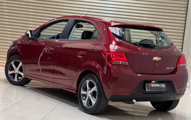 imagem-https://www.socarrao.com.br/sc-vehicle-images-prod/4098644/1790279846059-8lPv80IoUxsTSHwfeiT7c4BV8xcNRSKD.jpg