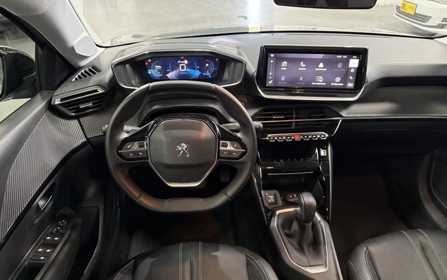 imagem-https://www.socarrao.com.br/sc-vehicle-images-prod/4098738/1790367609437-vehicle_image_1790280218_5f8f2a0573452e887a941b8385b9d900.jpeg