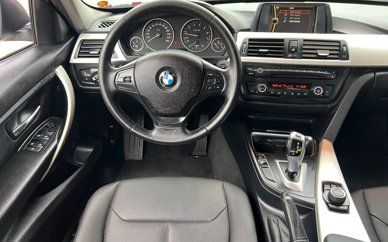 imagem-https://www.socarrao.com.br/sc-vehicle-images-prod/4098742/1790280286020-V2hhdHNBcHAgSW1hZ2UgMjAyNi0wOS0yNCBhdCAxNi4xNC4xOS5qcGVn.jpeg