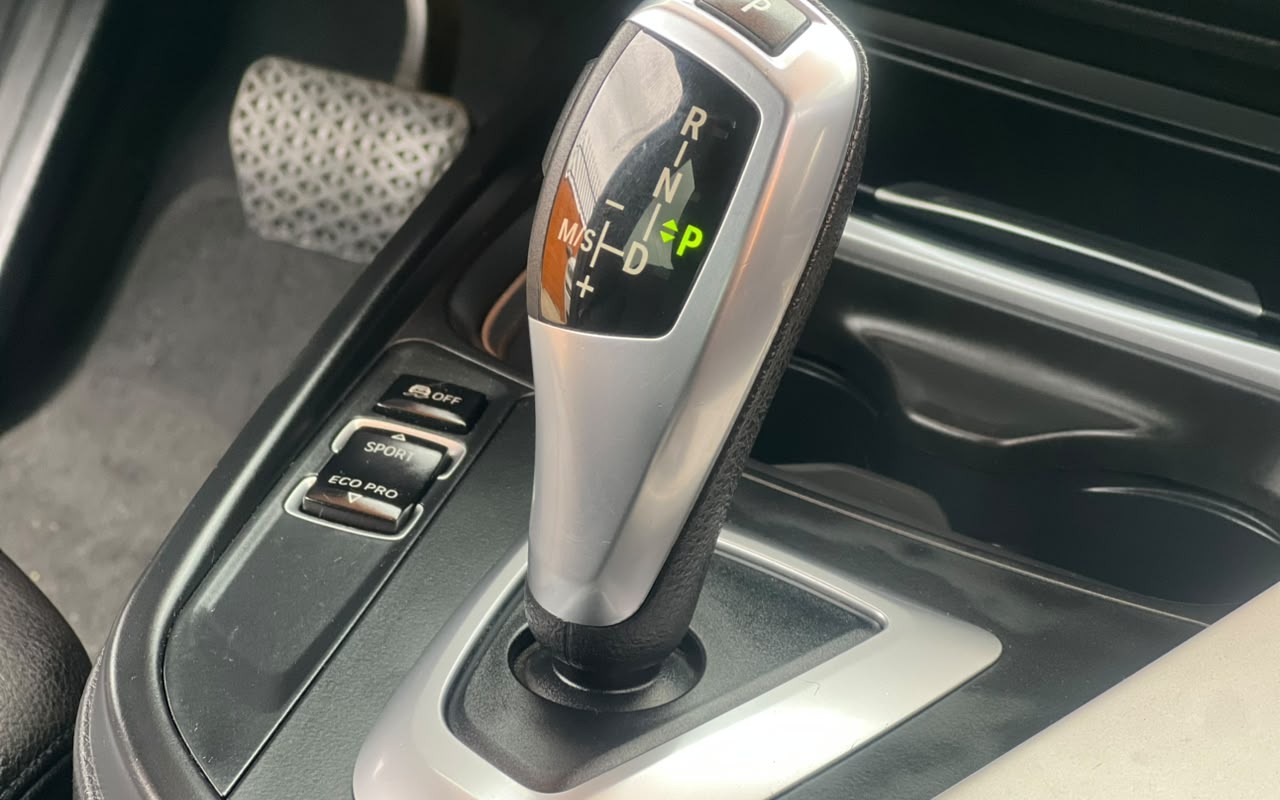 imagem-https://www.socarrao.com.br/sc-vehicle-images-prod/4098742/1790280286731-V2hhdHNBcHAgSW1hZ2UgMjAyNi0wOS0yNCBhdCAxNi4xNC4xNyAoNCkuanBlZw.jpeg