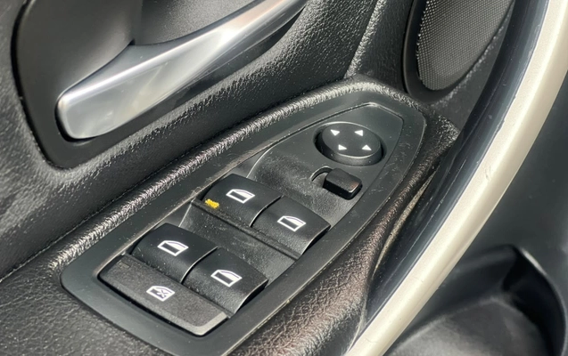 imagem-https://www.socarrao.com.br/sc-vehicle-images-prod/4098742/1790280287046-V2hhdHNBcHAgSW1hZ2UgMjAyNi0wOS0yNCBhdCAxNi4xNC4xNy5qcGVn.jpeg