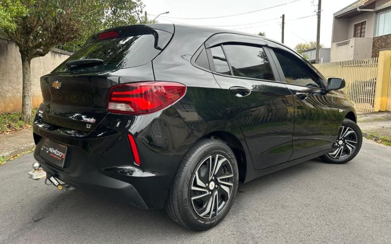 imagem-https://www.socarrao.com.br/sc-vehicle-images-prod/4098743/1790280286248-RkNfMzQ0NjVfODQ4OTUyMl8yX1ZfZDE4ZWFhYmI5NC5qcGVn.jpeg