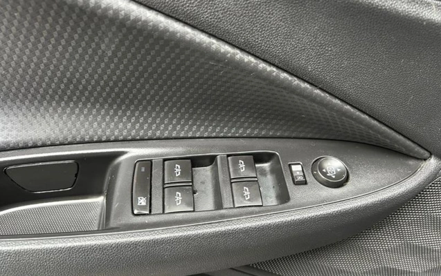 imagem-https://www.socarrao.com.br/sc-vehicle-images-prod/4098743/1790280286618-RkNfMzQ0NjVfODQ4OTUyMl8xM19WXzJlODRkMWE1YjIuanBlZw.jpeg