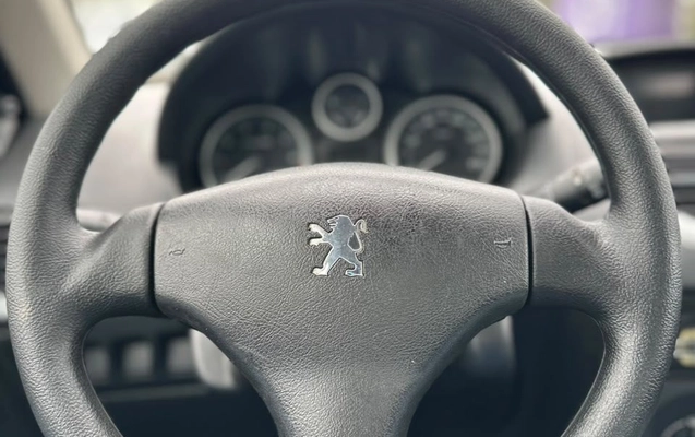 imagem-https://www.socarrao.com.br/sc-vehicle-images-prod/4098848/1790280545655-5f10632ad20944c7b07f2f1d895f4aea_1790280469569.jpg