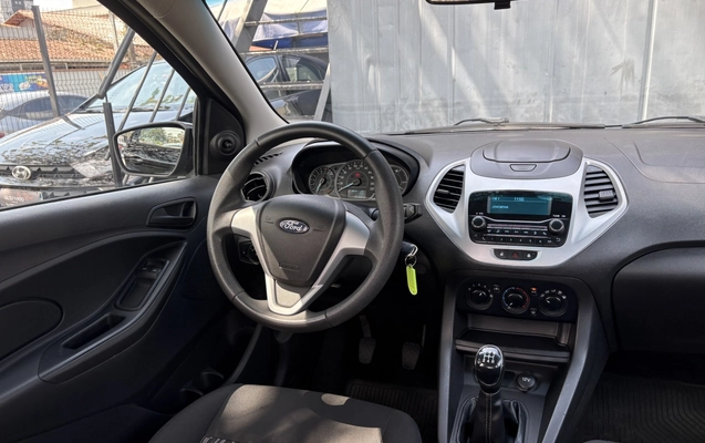 imagem-https://www.socarrao.com.br/sc-vehicle-images-prod/4098851/1790280548983-1_031337.jpg