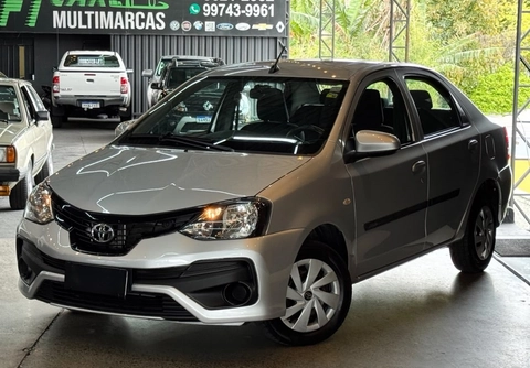 Toyota Etios 2020 Prata — foto 1 de 3