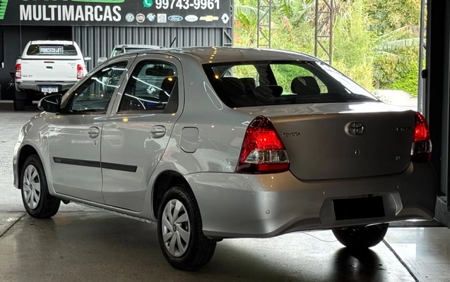 imagem-https://www.socarrao.com.br/sc-vehicle-images-prod/4098873/1790280568056-7_050844.jpg