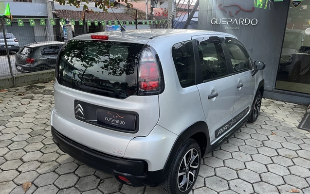 imagem-https://www.socarrao.com.br/sc-vehicle-images-prod/4099000/1790280749734-1_053345.jpg