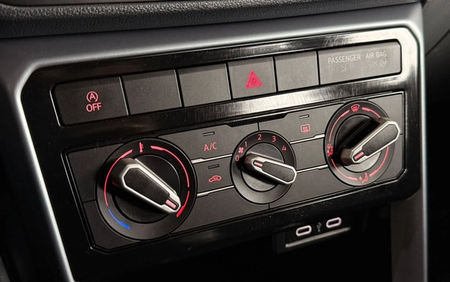imagem-https://www.socarrao.com.br/sc-vehicle-images-prod/4099038/1790280915927-013b892d4a2a425ba09a9a8c92235ca6_1790280767773.jpg
