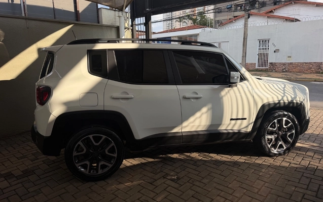 imagem-https://www.socarrao.com.br/sc-vehicle-images-prod/4099080/1790281069094-gb-1b4fcd2.jpeg