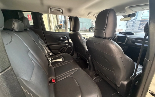 imagem-https://www.socarrao.com.br/sc-vehicle-images-prod/4099080/1790281069111-gb-ed3d1f7.jpeg