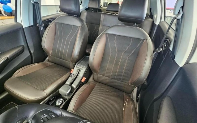 imagem-https://www.socarrao.com.br/sc-vehicle-images-prod/4099107/1790281120535-8460980_8_B_b68e4d1b2e.jpeg