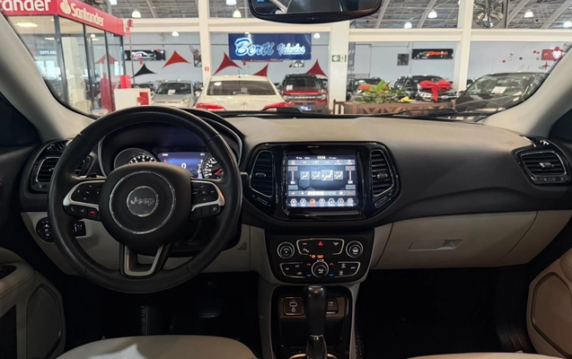 imagem-https://www.socarrao.com.br/sc-vehicle-images-prod/4099173/1790281311927-ZWIyY2YyMDUtOGZkYy00NGUxLTk2ZDQtYzYyZDFmNGMxMDhjLmpwZWc.jpeg