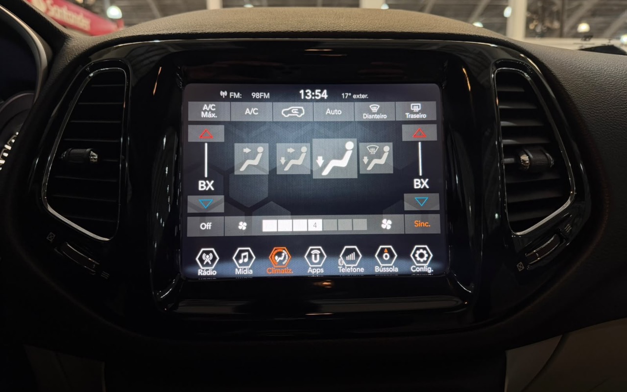 imagem-https://www.socarrao.com.br/sc-vehicle-images-prod/4099173/1790281312178-MjdkMjFkNjYtMzc3MS00N2VmLTg0MDQtMTJkYzMwNTU0M2U0LmpwZWc.jpeg