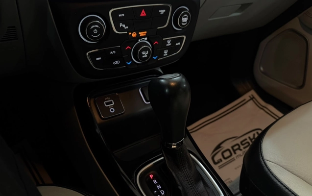 imagem-https://www.socarrao.com.br/sc-vehicle-images-prod/4099173/1790281312267-ODY4NjZkNzQtNDc1Yy00OGRkLTkxZTQtODJhMDhjNDQzOGMwLmpwZWc.jpeg