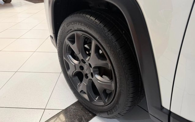 imagem-https://www.socarrao.com.br/sc-vehicle-images-prod/4099173/1790281312529-MmU1NWZlMTktY2FmZi00MGFiLTlmNzgtNGY1Y2UwOWJiNWQwLmpwZWc.jpeg