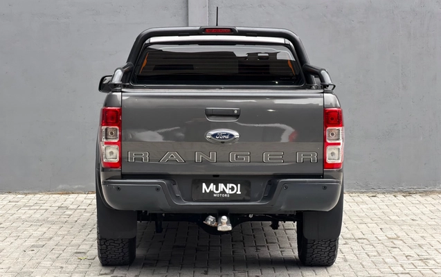 imagem-https://www.socarrao.com.br/sc-vehicle-images-prod/4099227/1790281409531-55be6983-df9a-4f54-8029-7079c601f02e.jpg
