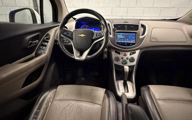 imagem-https://www.socarrao.com.br/sc-vehicle-images-prod/4099246/1791291698424-8509896_12_B_aeeb6b896b.jpeg