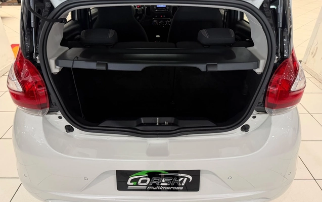 imagem-https://www.socarrao.com.br/sc-vehicle-images-prod/4099292/1790281527160-Y2MwYTcyZGQtYzdiYS00ZDA3LWFlN2UtNTFkZjlkNGYzYWU5LmpwZWc.jpeg