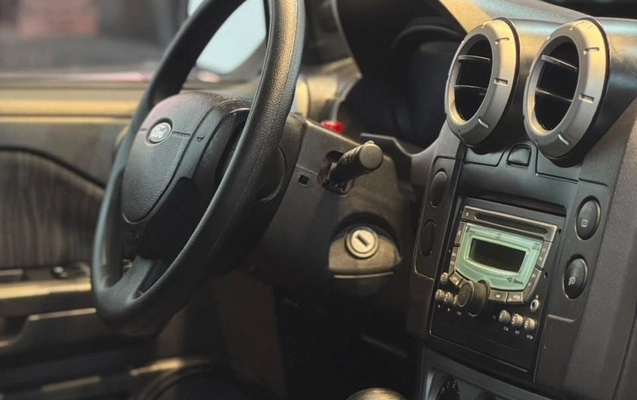 imagem-https://www.socarrao.com.br/sc-vehicle-images-prod/4099319/1790281557784-f9666cbdb5914af787fab7837120b752_1790281439996.jpg