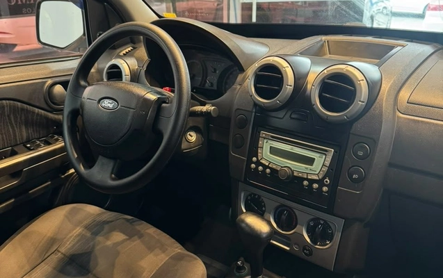 imagem-https://www.socarrao.com.br/sc-vehicle-images-prod/4099319/1790281557785-5b37ede998de4052818fc9a40eecb48c_1790281440001.jpg