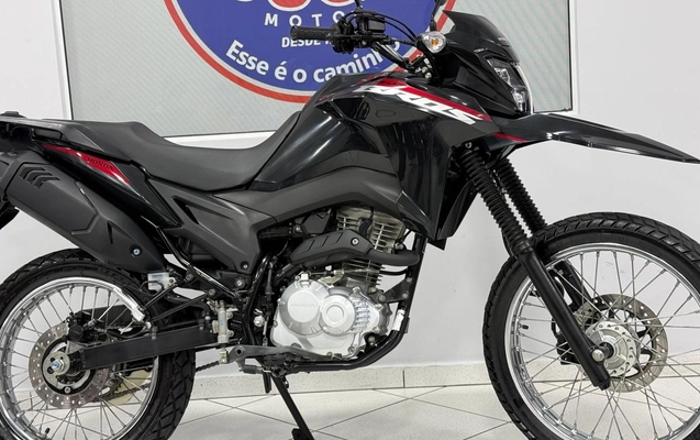 imagem-https://www.socarrao.com.br/sc-vehicle-images-prod/4099329/1790281568028-V2hhdHNBcHAgSW1hZ2UgMjAyNi0wOS0xNyBhdCAxNy4zMi40OCAoMSkuanBlZw.jpeg