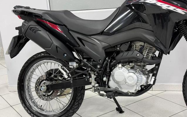imagem-https://www.socarrao.com.br/sc-vehicle-images-prod/4099329/1790281568230-V2hhdHNBcHAgSW1hZ2UgMjAyNi0wOS0xNyBhdCAxNy4zMi40OCAoMykuanBlZw.jpeg