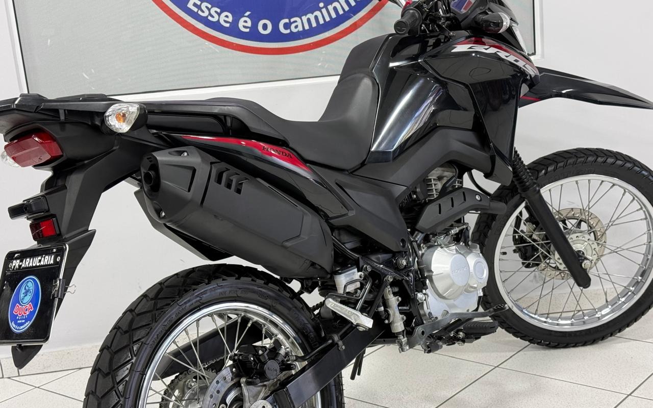 imagem-https://www.socarrao.com.br/sc-vehicle-images-prod/4099329/1790281568284-V2hhdHNBcHAgSW1hZ2UgMjAyNi0wOS0xNyBhdCAxNy4zMi40OCAoNCkuanBlZw.jpeg