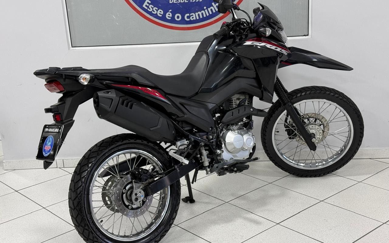 imagem-https://www.socarrao.com.br/sc-vehicle-images-prod/4099329/1790281568477-V2hhdHNBcHAgSW1hZ2UgMjAyNi0wOS0xNyBhdCAxNy4zMi40OCAoNikuanBlZw.jpeg