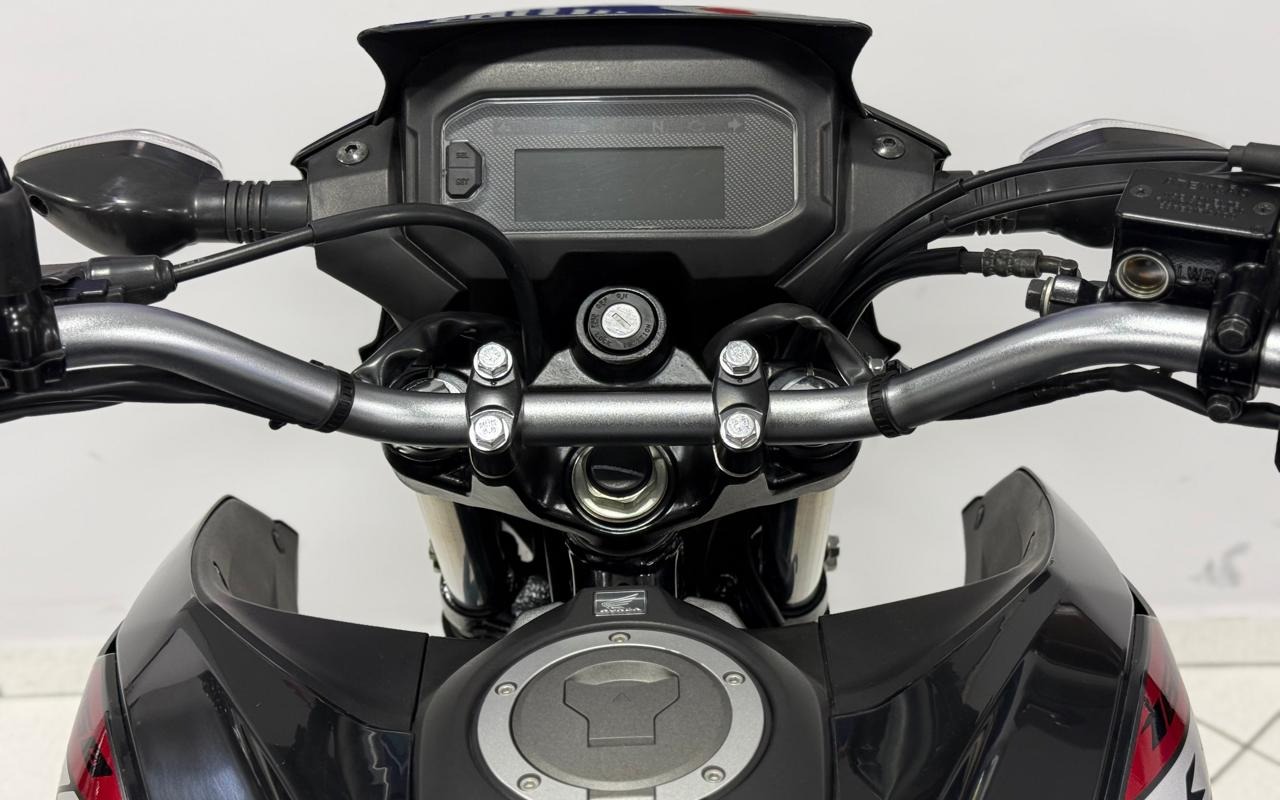 imagem-https://www.socarrao.com.br/sc-vehicle-images-prod/4099329/1790281568606-V2hhdHNBcHAgSW1hZ2UgMjAyNi0wOS0xNyBhdCAxNy4zMi40OCAoOCkuanBlZw.jpeg