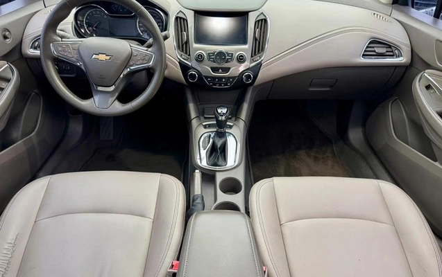 imagem-https://www.socarrao.com.br/sc-vehicle-images-prod/4099498/1790281853868-8494470_18_B_1b1db3f212.jpeg