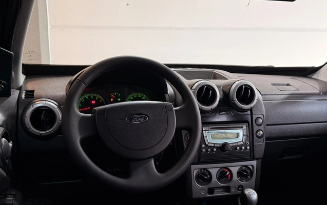 imagem-https://www.socarrao.com.br/sc-vehicle-images-prod/4099520/1790281943251-47923f286490473d8b51f5c22680c390_1790281868777.jpg
