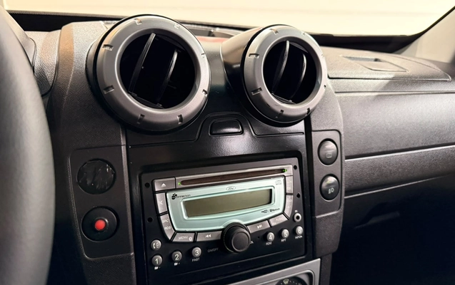 imagem-https://www.socarrao.com.br/sc-vehicle-images-prod/4099520/1790281943258-3b2488367d7a42eabe36d2f77e3288df_1790281868809.jpg