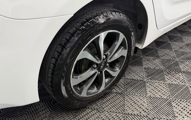 imagem-https://www.socarrao.com.br/sc-vehicle-images-prod/4099600/1790282252544-e02b83f636e6ce3f49459e6d3a6d8813_big.jpeg