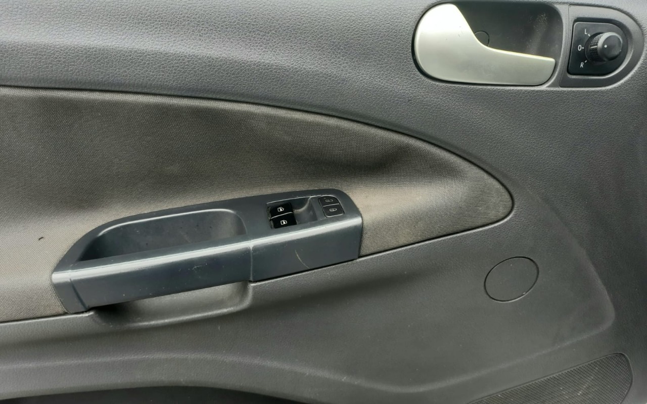 imagem-https://www.socarrao.com.br/sc-vehicle-images-prod/4099613/1790282277733-MTEuanBlZw.jpeg