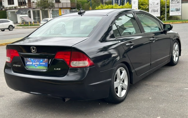 imagem-https://www.socarrao.com.br/sc-vehicle-images-prod/4099672/1790282359642-003_a17895e3598294b719a066b8d1885649.jpg