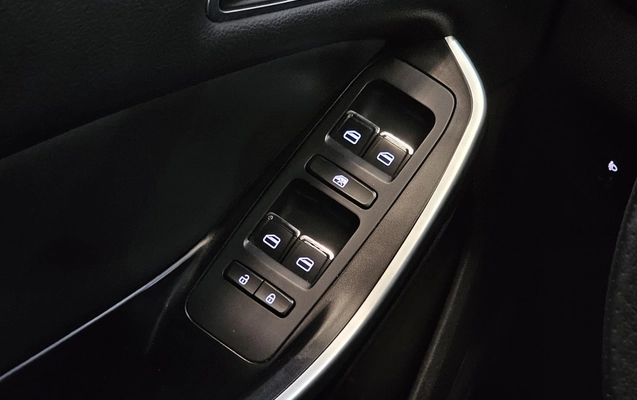 imagem-https://www.socarrao.com.br/sc-vehicle-images-prod/4099761/1790282467029-1_050303.jpg