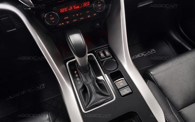 imagem-https://www.socarrao.com.br/sc-vehicle-images-prod/4099832/1790282516350-8129394_27_B_c737e60bcf.jpeg