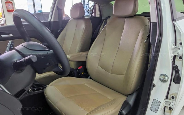 imagem-https://www.socarrao.com.br/sc-vehicle-images-prod/4099901/1790282550007-8461233_17_B_a6fe8136f2.jpeg