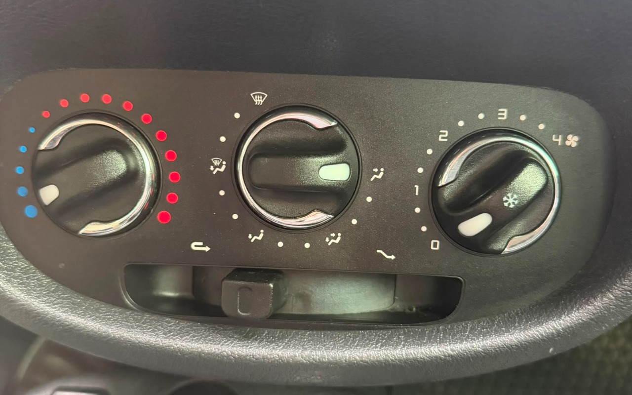 imagem-https://www.socarrao.com.br/sc-vehicle-images-prod/4099919/1790282559568-MTFkYjZhMmItMjU1Ny00YzhmLTllMDEtZDg3Yjk3YzJiMTkyLmpwZw.jpg