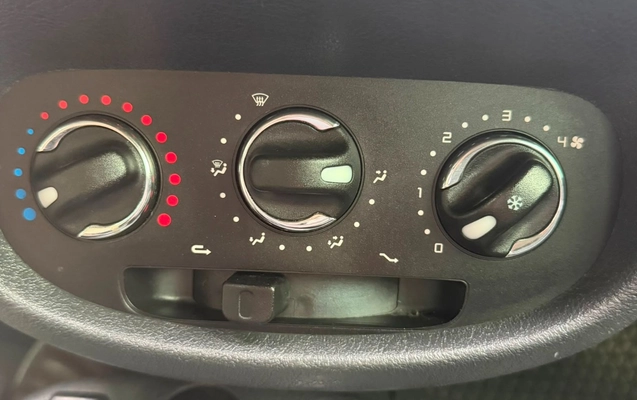 imagem-https://www.socarrao.com.br/sc-vehicle-images-prod/4099919/1790282559568-MTFkYjZhMmItMjU1Ny00YzhmLTllMDEtZDg3Yjk3YzJiMTkyLmpwZw.jpg