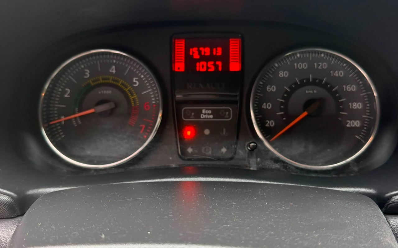 imagem-https://www.socarrao.com.br/sc-vehicle-images-prod/4099919/1790282559629-Mjg3ZTliZmQtNmMwMS00Y2JhLTg2YjEtNTY4ZThlYzFjYzQ3LmpwZw.jpg