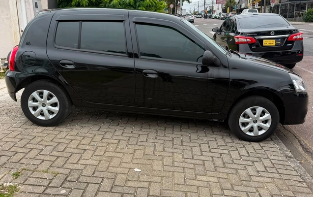 imagem-https://www.socarrao.com.br/sc-vehicle-images-prod/4099919/1790282560010-ZjhiMWQ2MzYtN2JiZS00OTI2LWEzZjItNzFmNzY3MzI4ZDg3LmpwZw.jpg