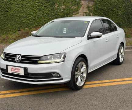 Volkswagen Jetta 2017 Prata — foto 1 de 3