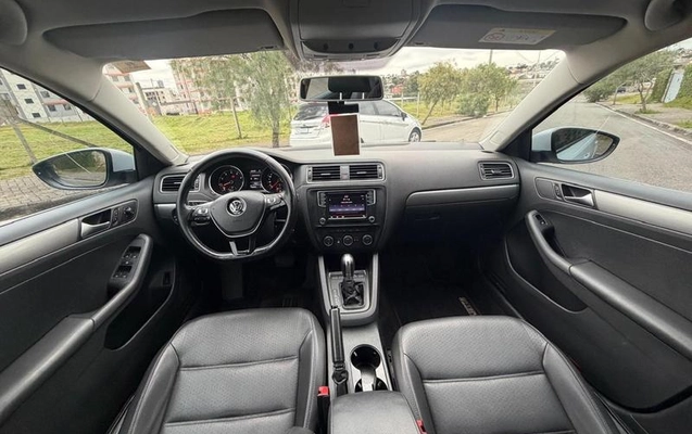 imagem-https://www.socarrao.com.br/sc-vehicle-images-prod/4099939/1790282585380-8500959_16_B_b4659cc0da.jpeg