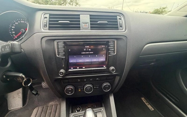 imagem-https://www.socarrao.com.br/sc-vehicle-images-prod/4099939/1790282585385-8500959_16_B_f754e50e8a.jpeg