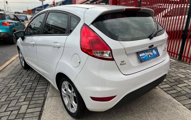 imagem-https://www.socarrao.com.br/sc-vehicle-images-prod/4099953/1790282661639-8511095_7_B_fd9d71eb87.jpeg