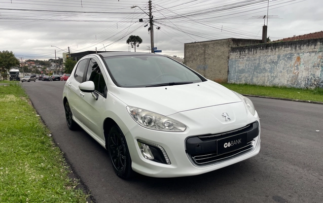 imagem-https://www.socarrao.com.br/sc-vehicle-images-prod/4099965/1790282752250-31845b1b-96e0-4a87-938b-9491235330b5.jpg